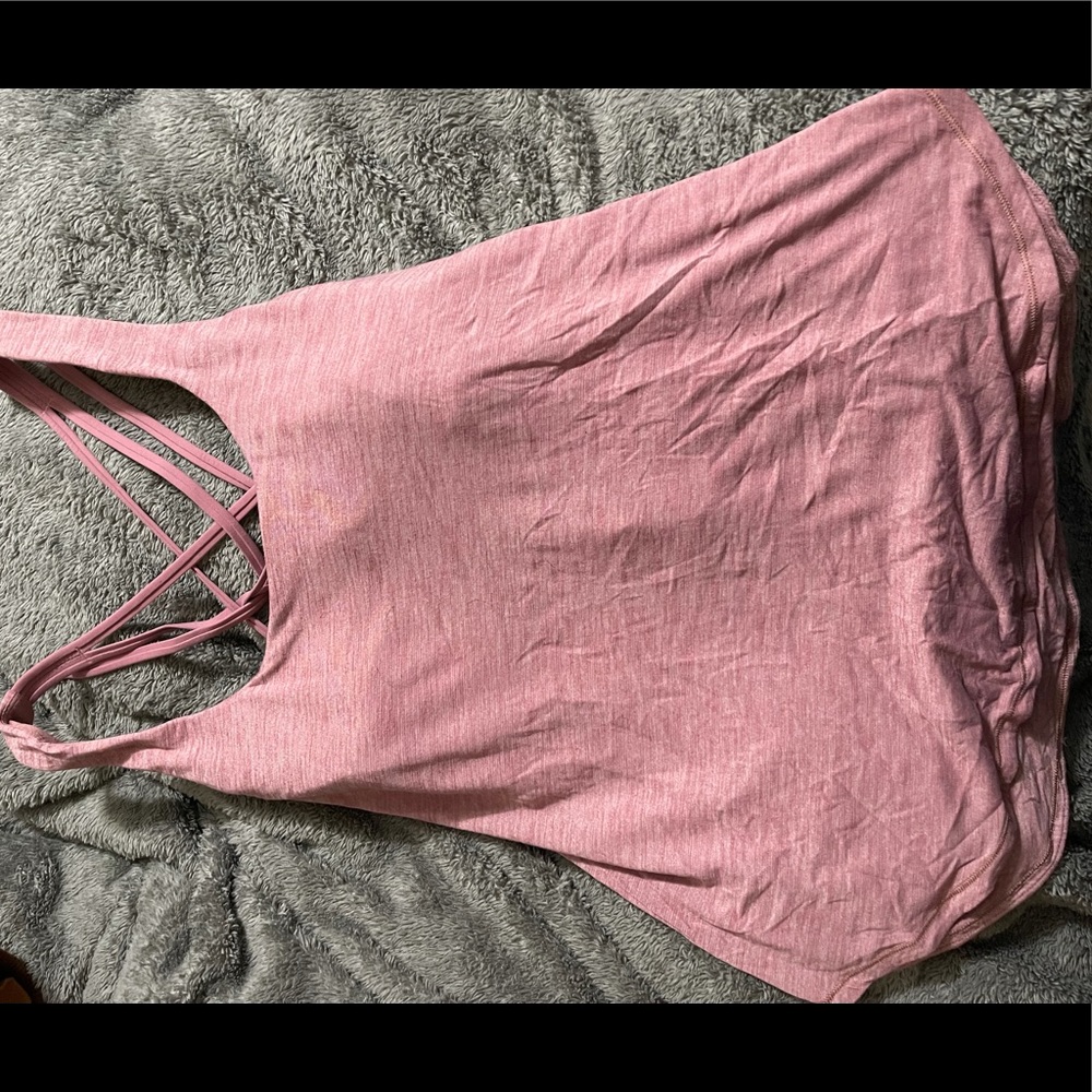 Lululemon size 10 Pink Moment to a movement two in one tank